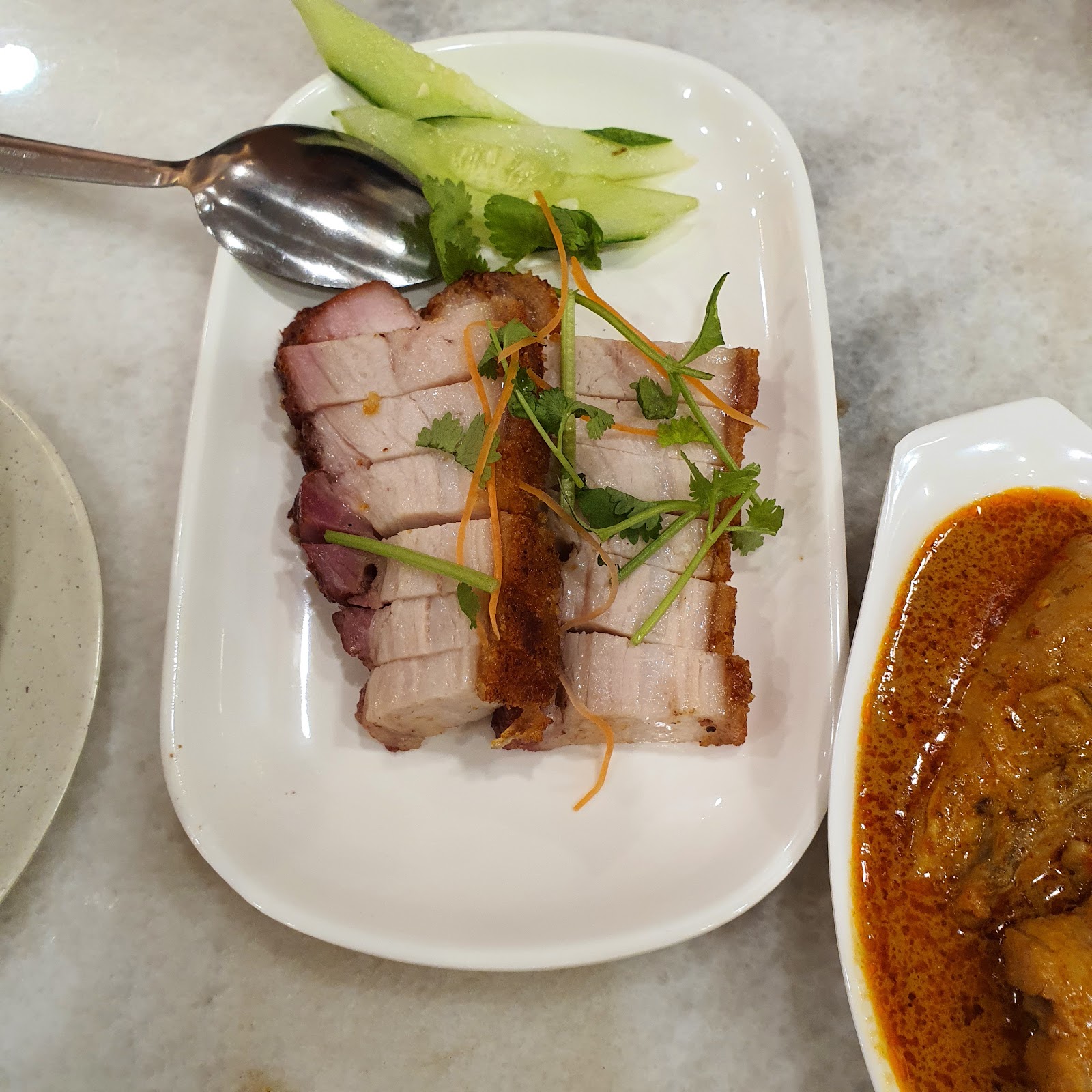 火農成肉 Fried Roasted Pork